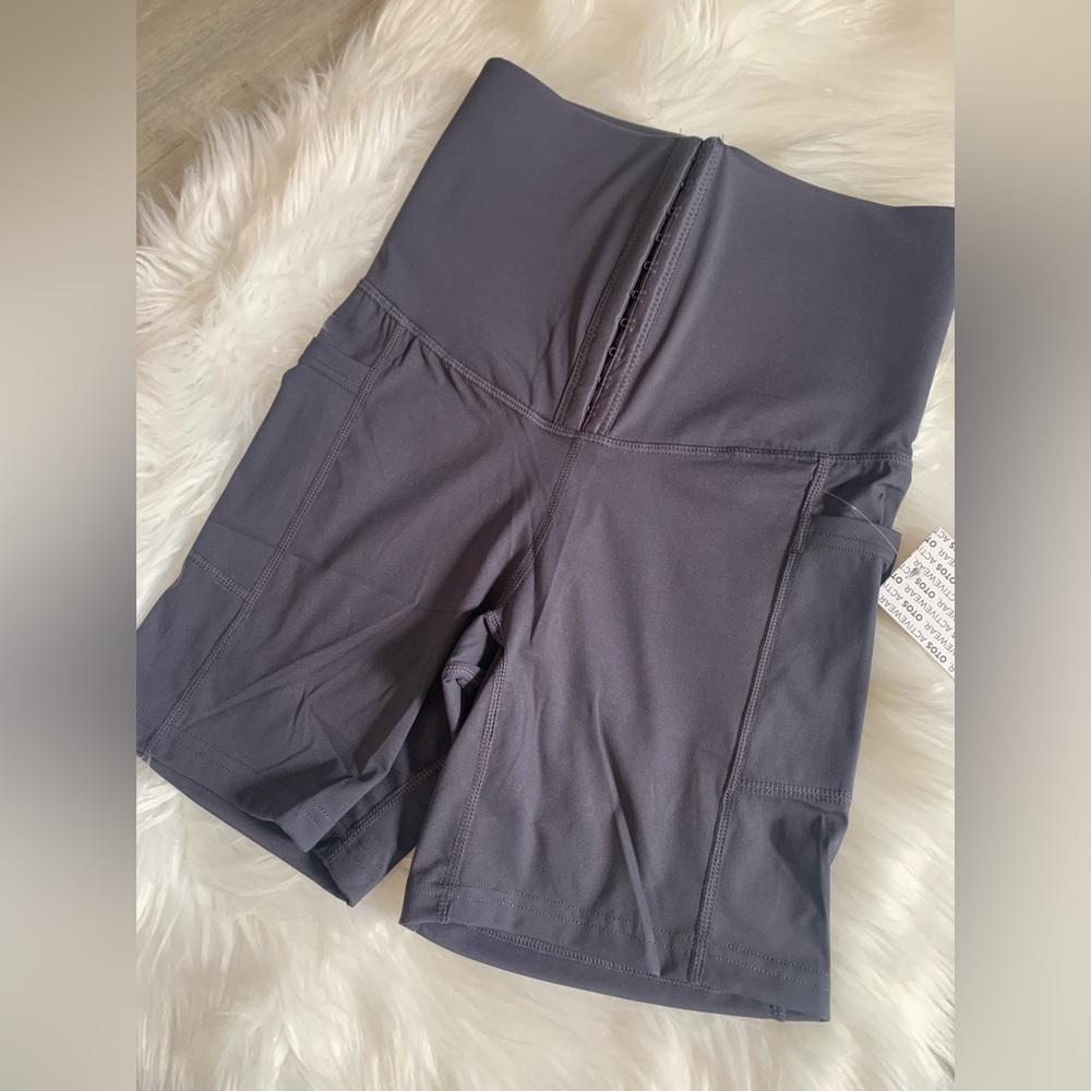Compression biker shorts - Picture 2 of 6